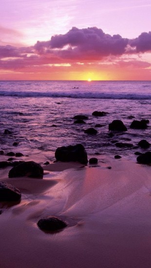 The iPhone Wallpapers » Molokai Shore Hawaii