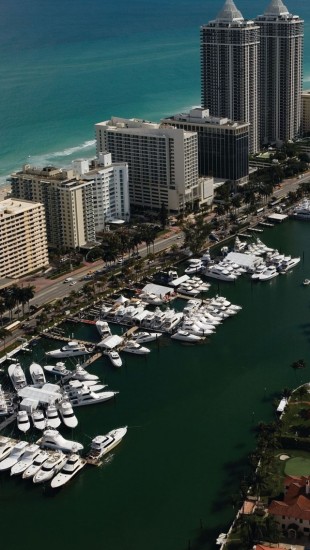 Yachts Miami Florida