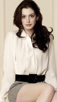 Anne Hathaway Cool