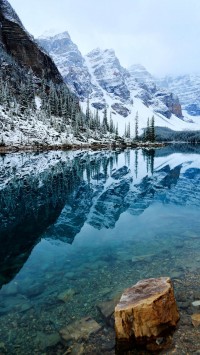 Banff National Park Moraine lake