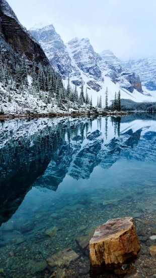 Banff National Park Moraine lake