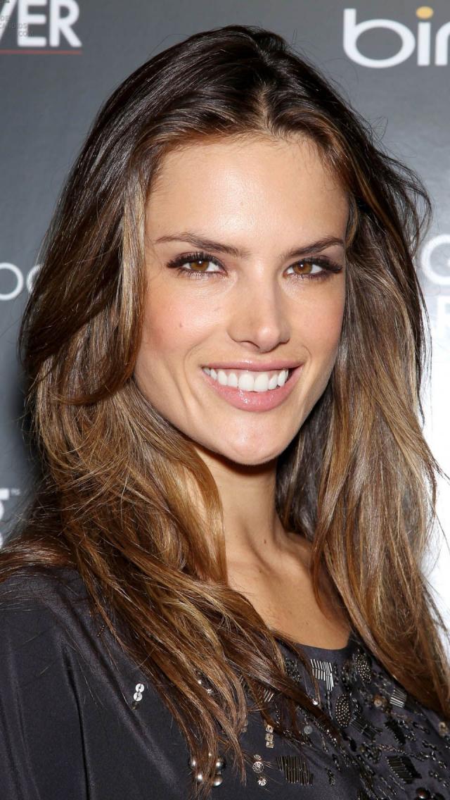 Alessandra Ambrosio Supermodel - The iPhone Wallpapers